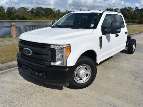 Used 2017 Ford F350 XL w/ Power Equipment Group image 10