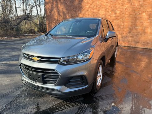 Used 2020 Chevrolet Trax LS w/ Tint and Cruise Package image 12