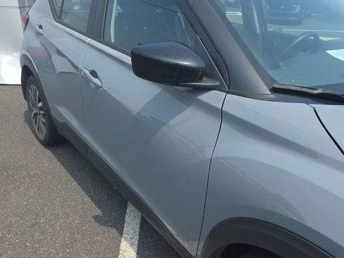 Used 2023 Nissan Kicks SV FWD image 5