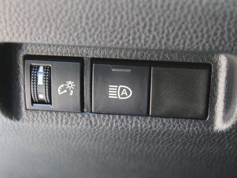 Used 2024 Toyota RAV4 LE AWD/4WD image 23