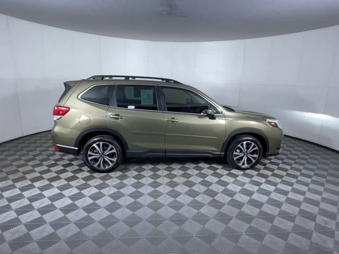 Used 2023 Subaru Forester Limited image 9