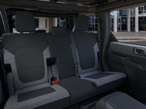 New 2025 Ford Bronco 4-Door AWD/4WD image 11