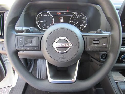 New 2026 Nissan Pathfinder S image 21