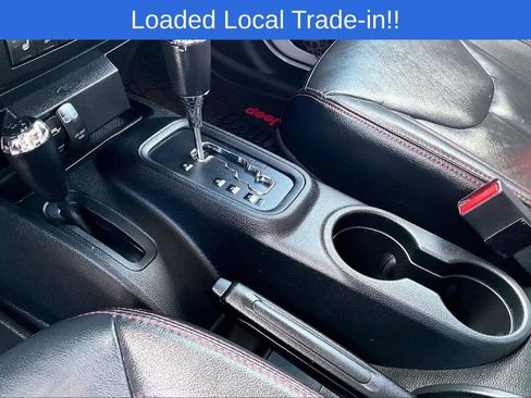 Used 2017 Jeep Wrangler Unlimited Rubicon image 15