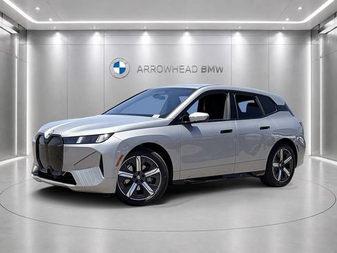 Used 2026 BMW iX xDrive45 AWD/4WD image 1