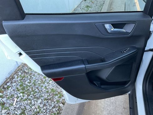 Used 2023 Ford Escape ST-Line image 16