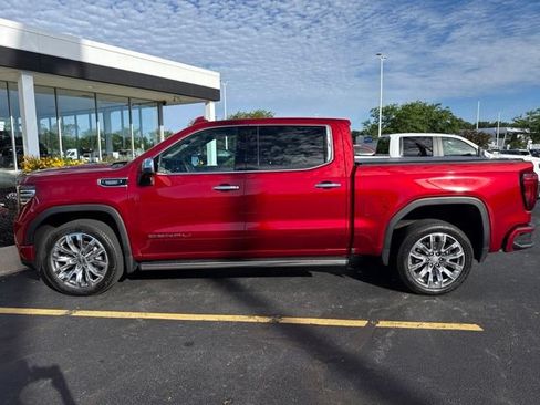 Used 2024 GMC Sierra 1500 Denali w/ Denali Reserve Package AWD/4WD image 3
