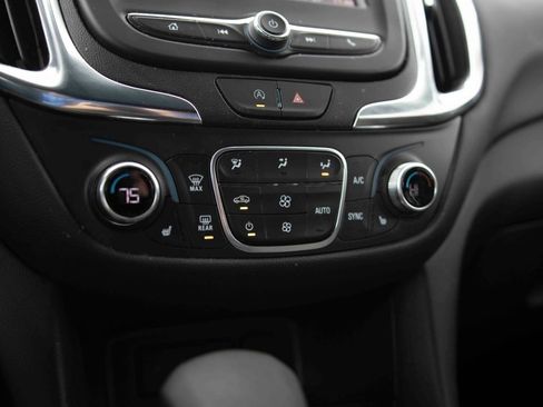 Used 2024 Chevrolet Equinox LT image 9