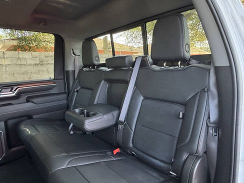 Used 2025 GMC Sierra 3500 Denali w/ Denali Reserve Package AWD/4WD image 25