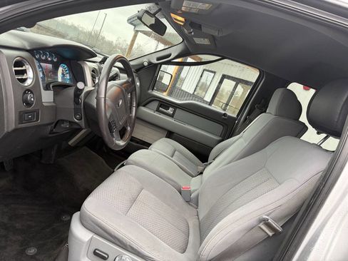 Used 2014 Ford F150 XLT w/ XLT Chrome Package image 14