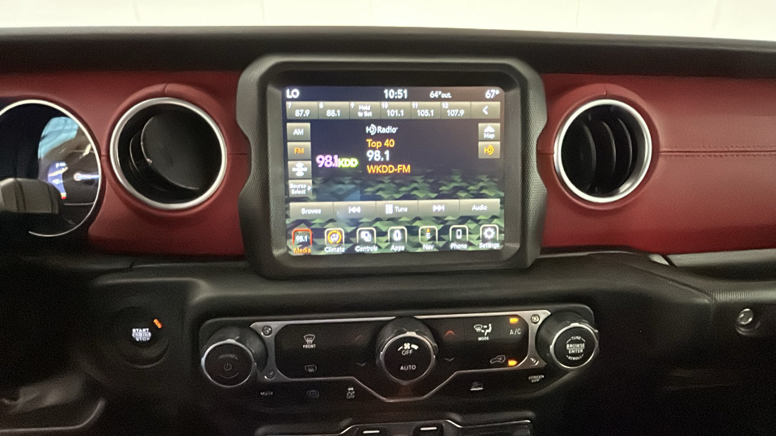 Used 2023 Jeep Wrangler Unlimited Rubicon 4xe AWD/4WD image 27