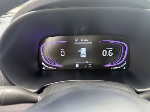 Certified 2025 Kia Soul LX w/ LX Technology Package FWD image 15