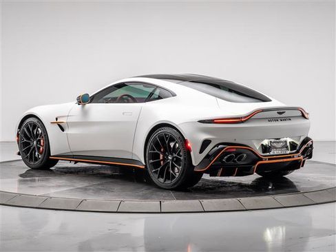 Used 2025 Aston Martin V8 Vantage Coupe image 2
