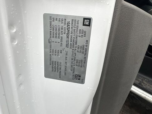 Used 2017 Chevrolet Express 3500 LT w/ LT Preferred Equipment Group RWD image 27
