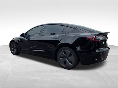 Used 2022 Tesla Model 3 Long Range AWD/4WD image 5