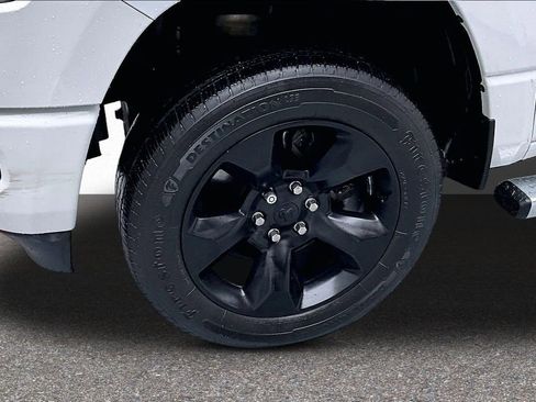 Used 2019 RAM 1500 Big Horn AWD/4WD image 30