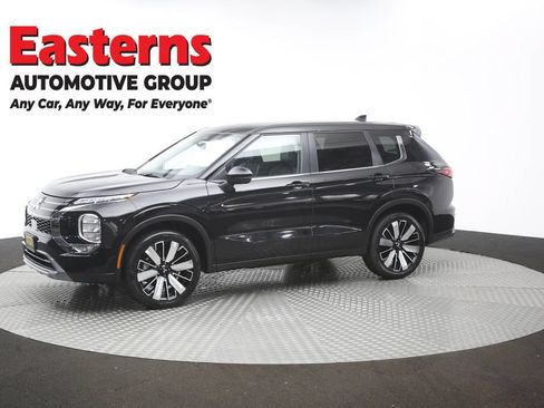 Used 2025 Mitsubishi Outlander SE AWD/4WD image 58