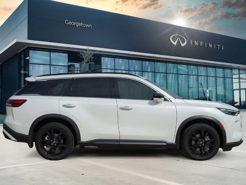 Certified 2025 INFINITI QX60 Luxe w/ Black Edition image 3