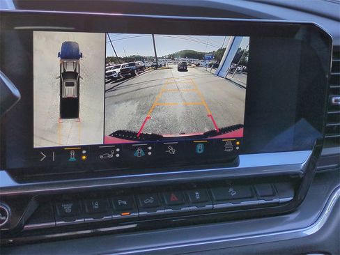 Used 2025 Chevrolet Silverado 2500 High Country w/ Technology Package image 21