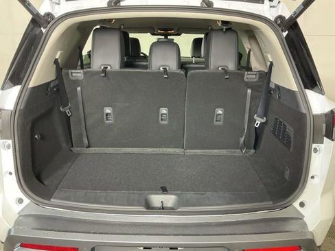 New 2026 Nissan Pathfinder SL image 15