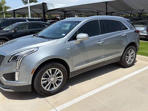 Used 2023 Cadillac XT5 Premium Luxury w/ Technology Package FWD image 1