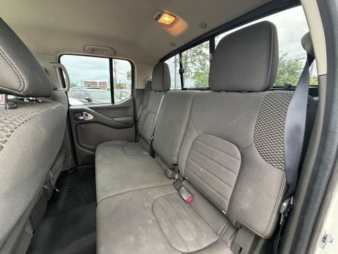 Used 2018 Nissan Frontier PRO-4X AWD/4WD image 22