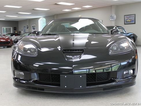 Used 2012 Chevrolet Corvette Grand Sport w/ 3LT Preferred Equipment Group RWD image 9