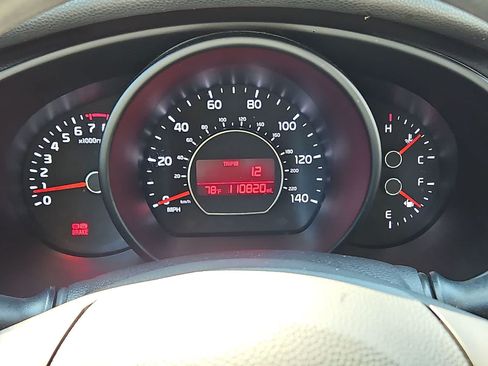 Used 2017 Kia Soul FWD image 17
