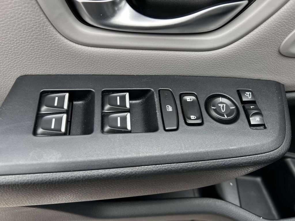 Used 2023 Honda Pilot Elite image 18