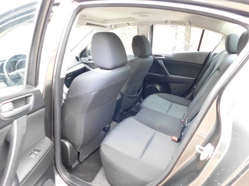 Used 2010 MAZDA MAZDA3 i Touring image 23