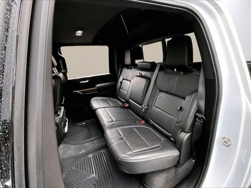 Used 2020 Chevrolet Silverado 2500 High Country w/ Technology Package image 22