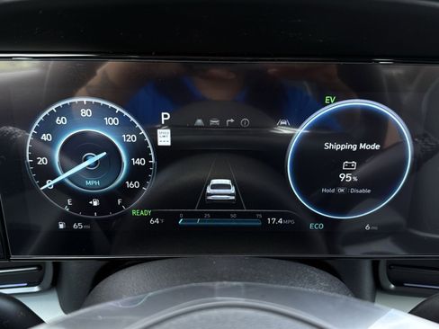 New 2026 Hyundai Elantra Limited FWD image 17