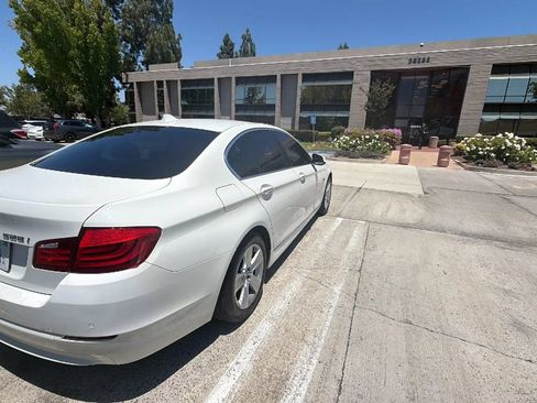 Used 2013 BMW 528i xDrive Sedan AWD/4WD image 12