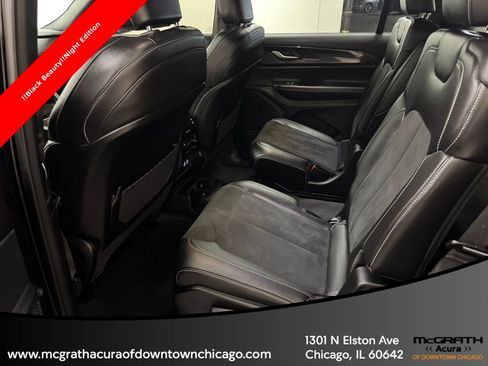 Used 2023 Jeep Grand Cherokee L Laredo image 31