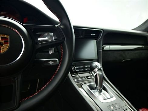 Used 2018 Porsche 911 GT3 image 15