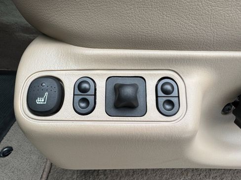 Used 2001 Ford F350 Lariat image 41