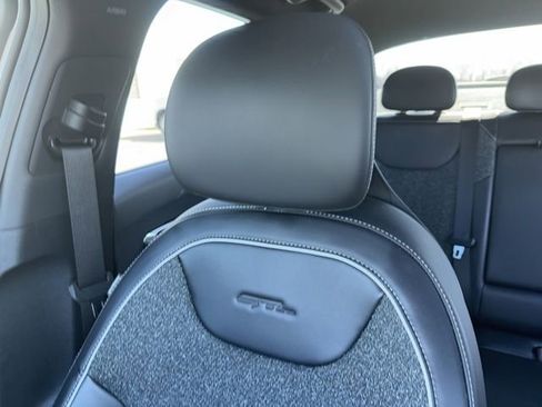 Used 2025 Kia K4 GT-Line w/ GT-Line Sunroof Package image 53