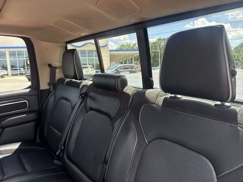 Used 2019 RAM 1500 Laramie AWD/4WD image 35