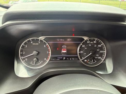 Used 2024 Nissan Rogue S FWD image 36