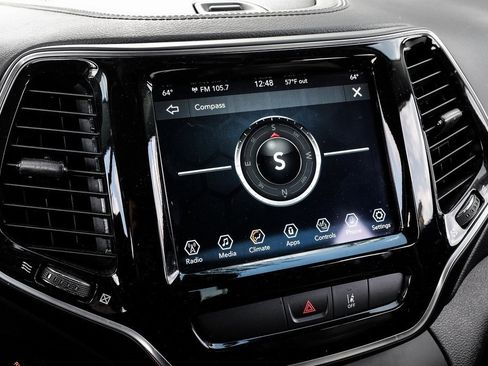 Used 2022 Jeep Cherokee Limited image 40