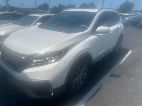 Used 2020 Honda CR-V Touring image 2