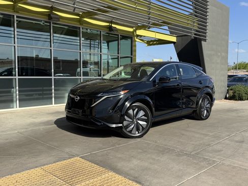 Used 2023 Nissan Ariya FWD image 1