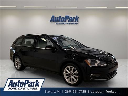 Used 2016 Volkswagen Golf SE FWD image 1