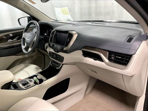 Used 2024 GMC Terrain Denali w/ Denali Premium Package image 14