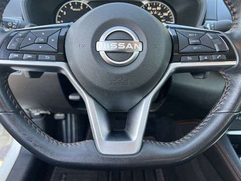 Used 2024 Nissan Altima 2.5 SR FWD image 9