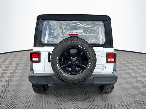 Used 2022 Jeep Wrangler Unlimited Sport AWD/4WD image 7