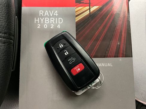 Used 2024 Toyota RAV4 XLE Premium image 13