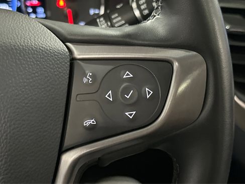 Used 2023 GMC Acadia AT4 w/ Technology Package image 27