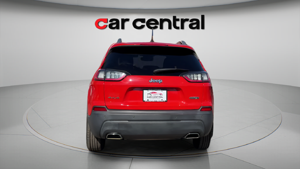 Used 2021 Jeep Cherokee Latitude Lux w/ Comfort/Convenience Group AWD/4WD image 4