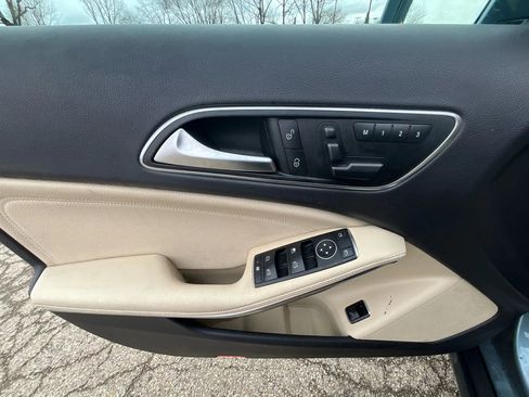 Used 2015 Mercedes-Benz GLA 250 GLA 250 4MATIC Sport Utility 4 image 23